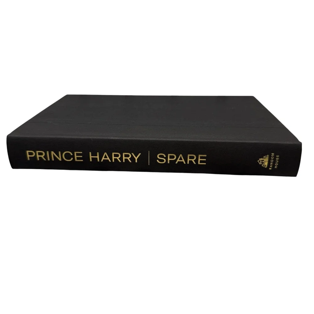 Prince Harry Spare Hardcover Memoir Random House‎ Duke of Sussex Black Gold 2023